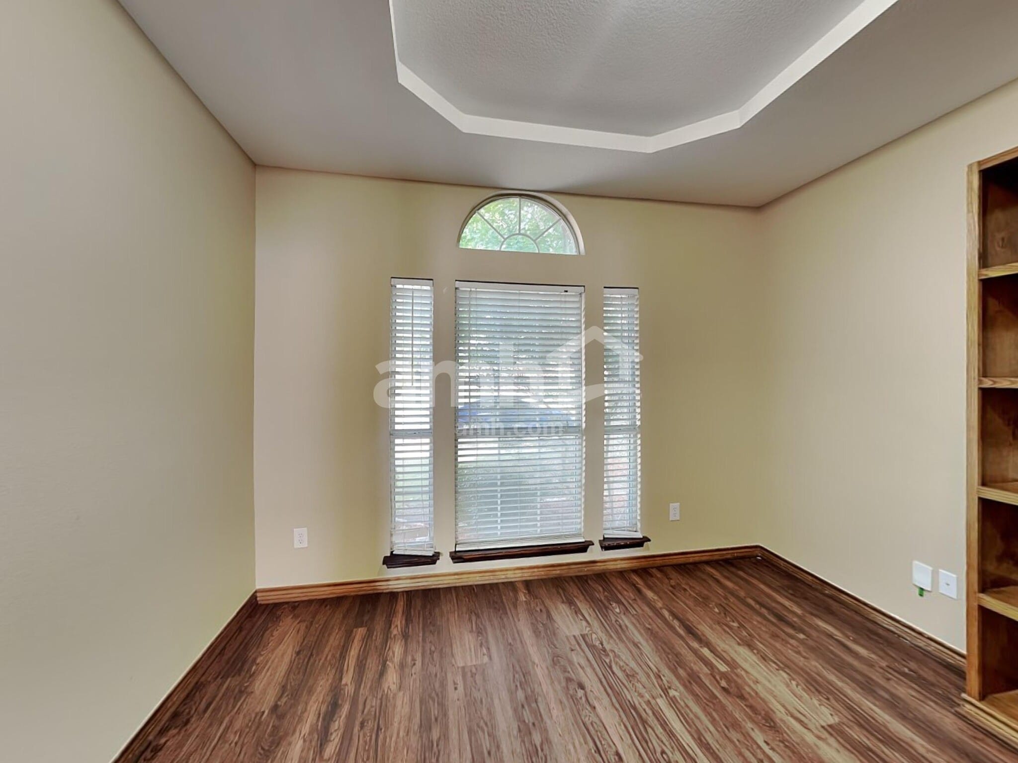 Building Photo - 107 Monticello Dr