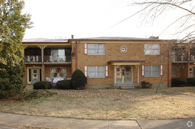 Building Photo - 327-331 Idlewylde Dr