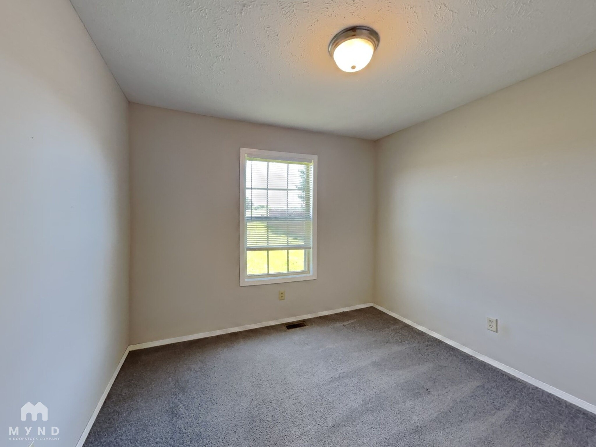 Building Photo - 4876 W Skyler Dr