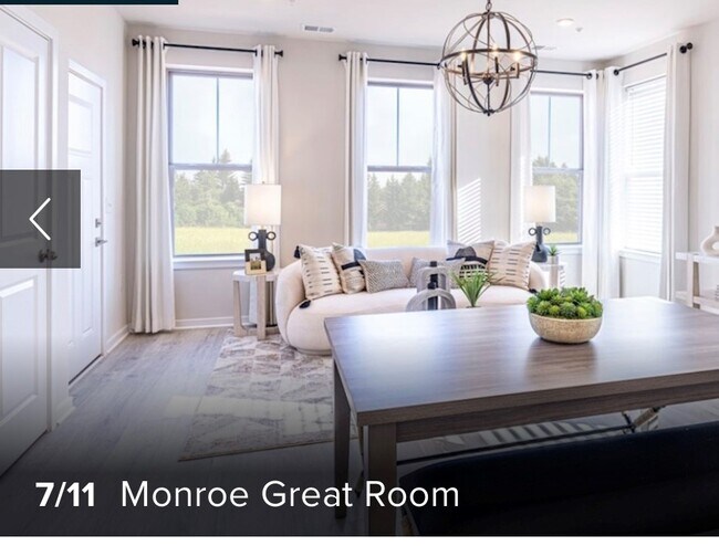 Building Photo - 20927 Bluebird Sq