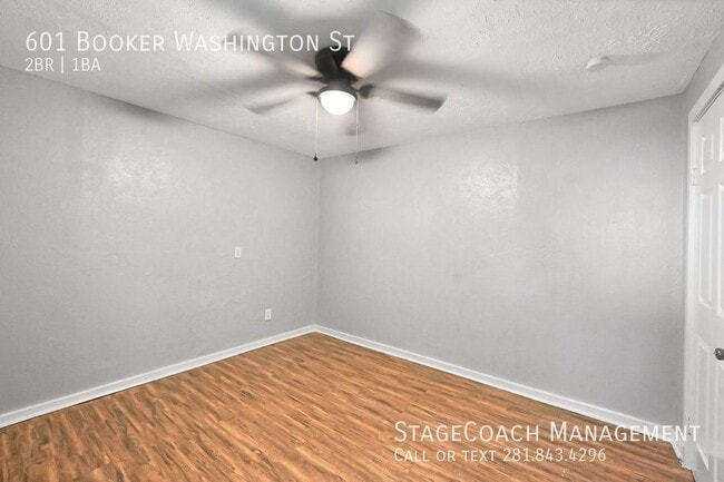 Building Photo - 601 Booker T Washington St