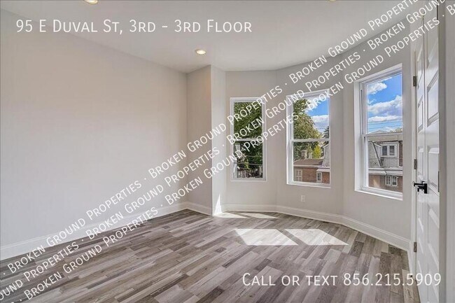 Building Photo - 95 E Duval St