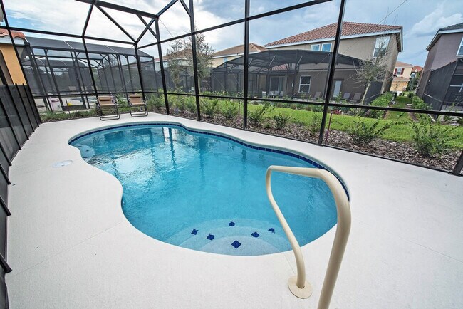 Building Photo - 5277 Oakbourne Ave