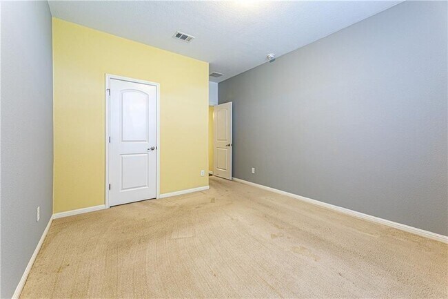 Building Photo - 11400 W Parmer Ln