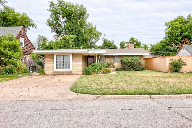 Primary Photo - 3 bed 2 bath home in Bethany, OK