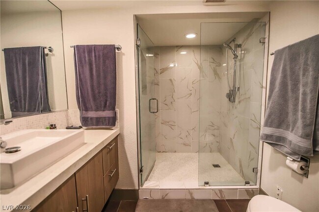 Building Photo - 3111 Bel Air Dr