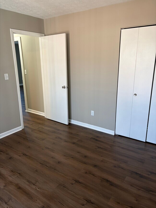 Building Photo - 1516 Avery St