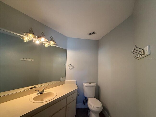 Building Photo - 1164 Engman St