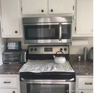 Building Photo - 541 Blue Heron Dr