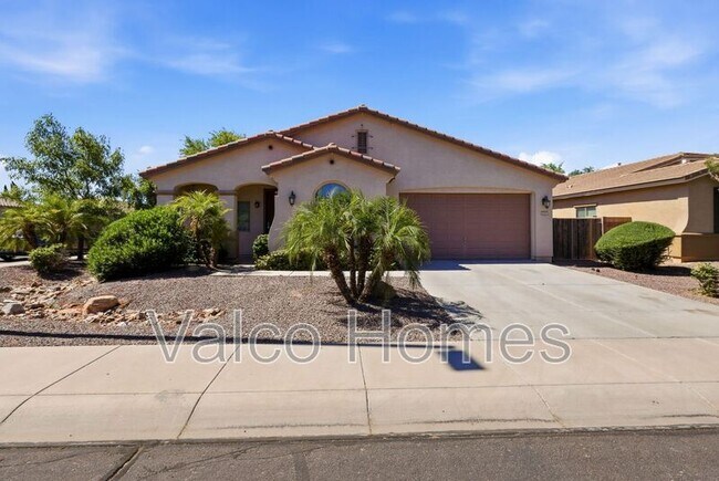 Building Photo - 2717 E Ficus Way