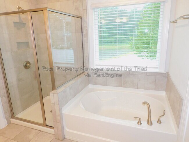 Building Photo - 6417 Bluestone Park Dr