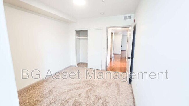 Building Photo - 1459 MacArthur Blvd