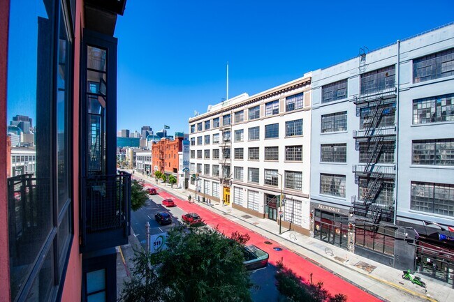 Building Photo - 200 Townsend St