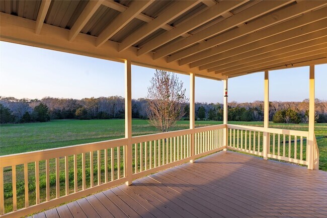 Building Photo - 3831 Meadow View Ln