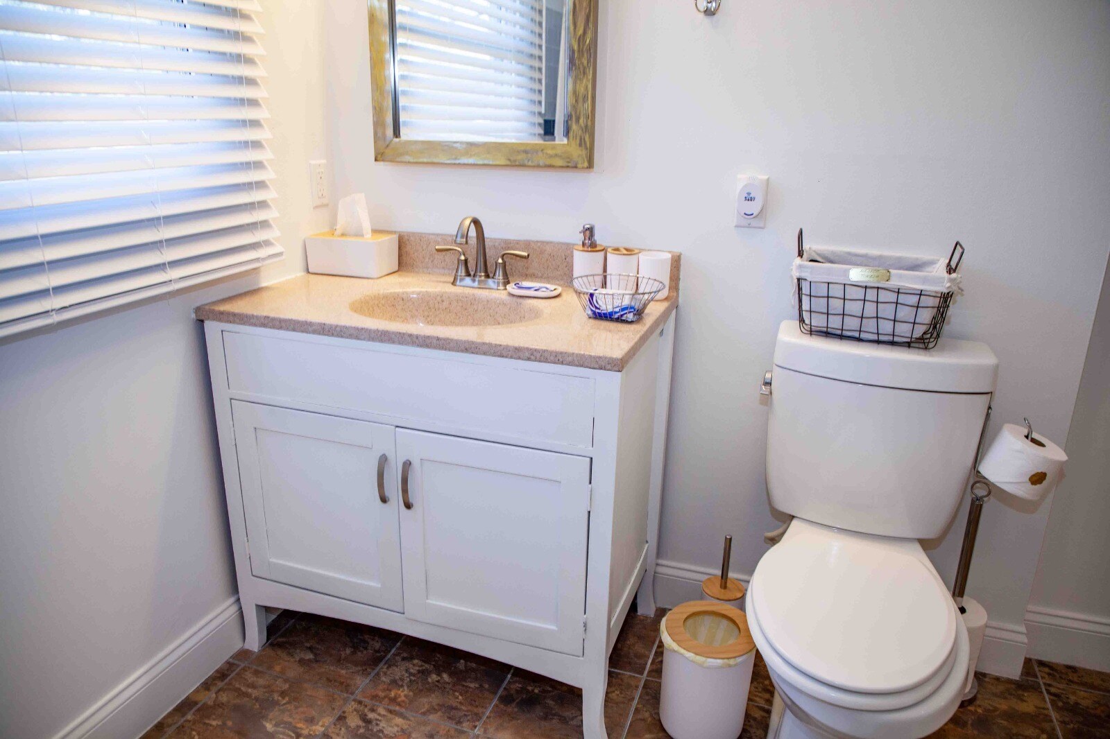 Building Photo - 6738 Red Fox Rd