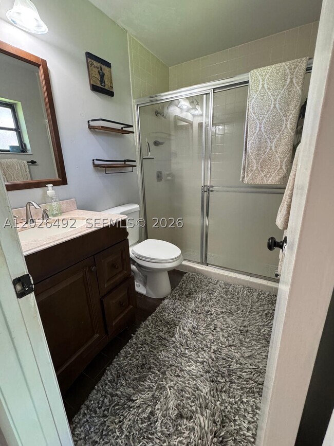Building Photo - 2736 Carnation Ct
