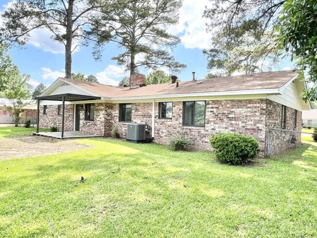 EXTERIOR - 3412 Camellia Cir