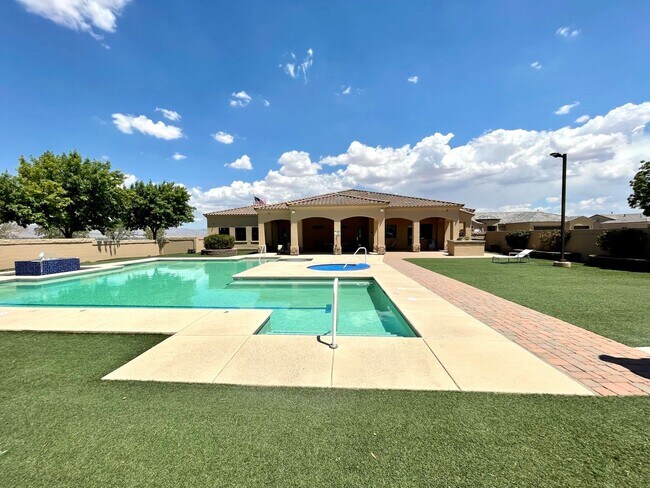 Building Photo - Beautiful 3 Bedroom Home in Gated Community!