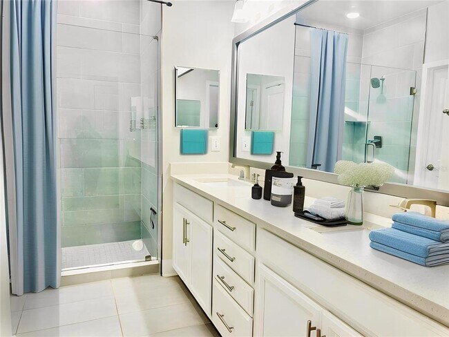 Building Photo - 2511 N Grady Ave