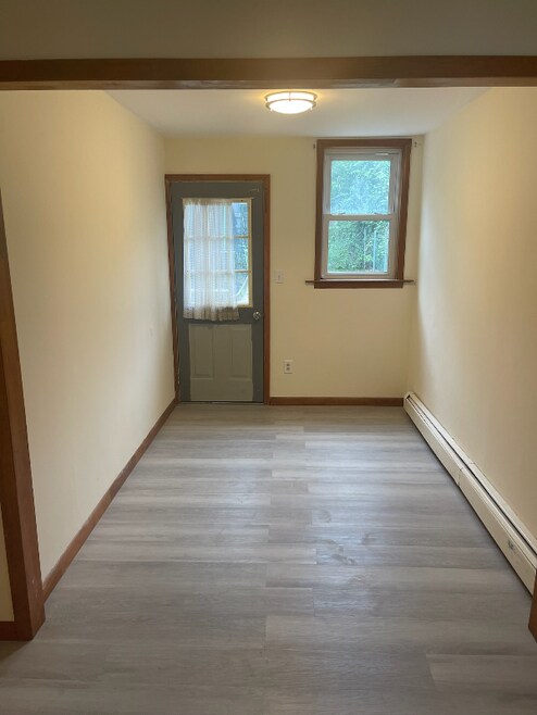 Building Photo - 312 Cross St