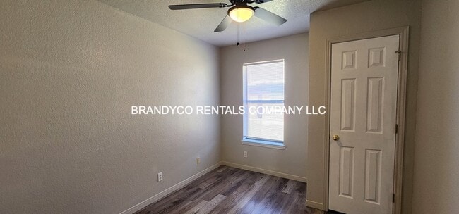 Building Photo - 5124 Daybreak Dr