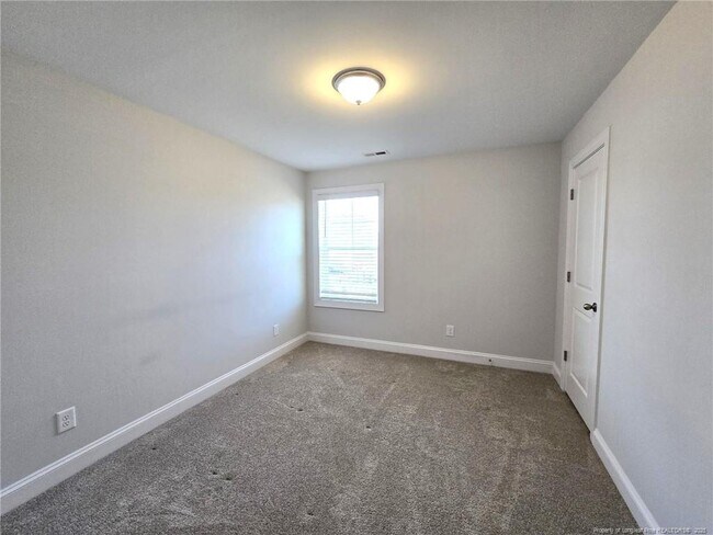 Building Photo - 1323 Water Leaf Dr