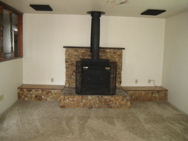 Building Photo - ~Centrally Located 3 Bedroom Home~