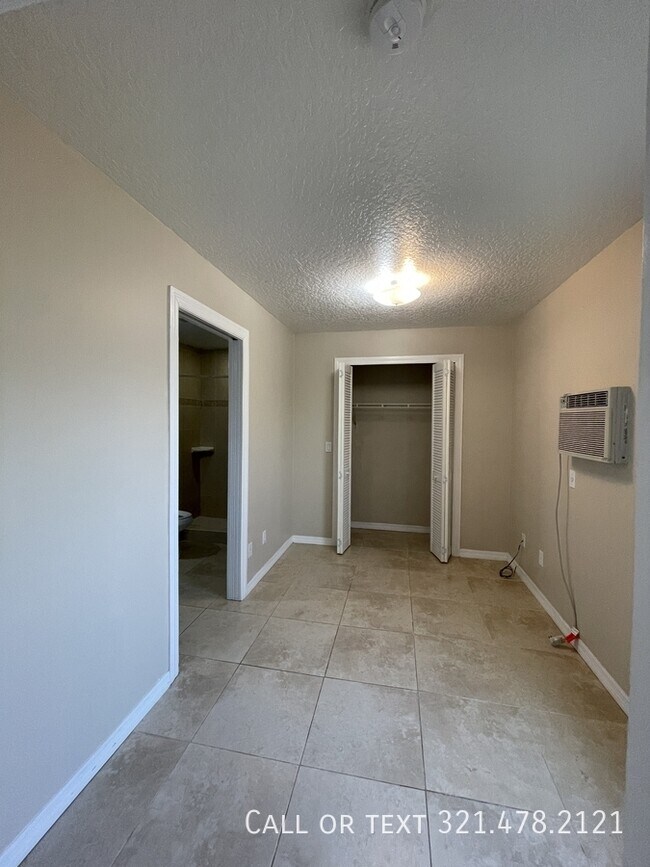 Building Photo - 611 Americana Blvd NE