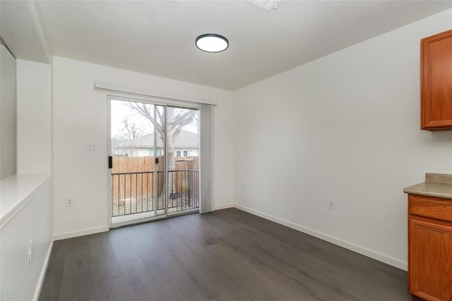 Building Photo - 7012 Doyal Dr