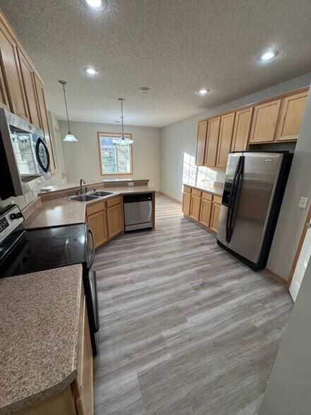 Building Photo - 3443 Cherry Ln