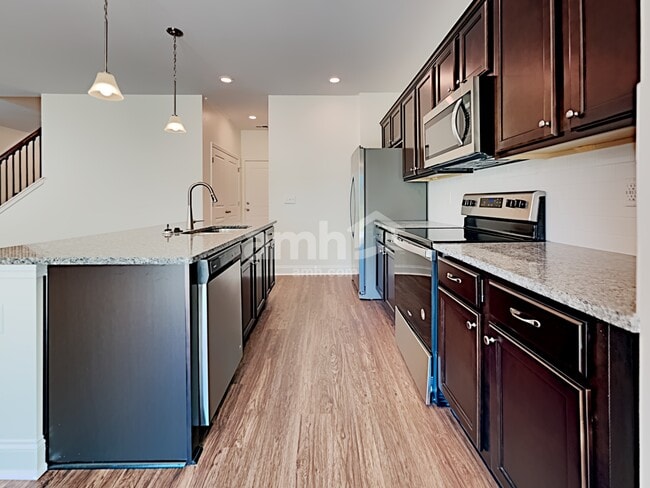 Building Photo - 292 Bering Lane