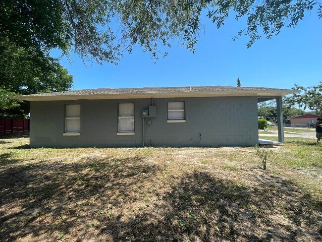 Building Photo - 3519 Benito Juarez Cir