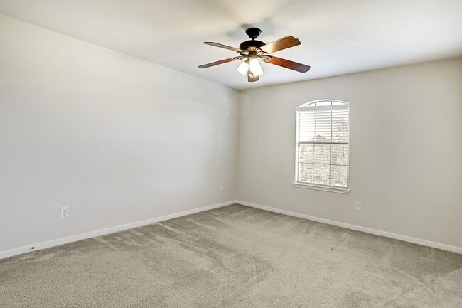 Building Photo - 25806 Westbourne Dr