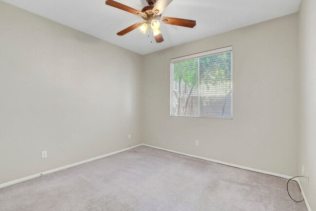 Building Photo - 3 Bedroom Split Level Home in Centennial H...