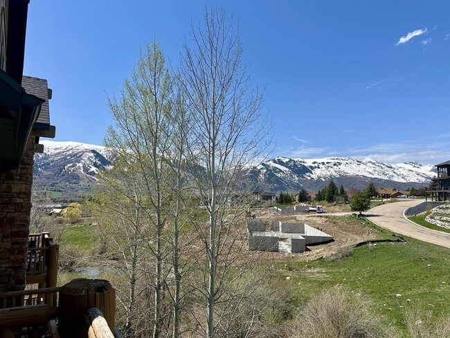 Building Photo - 3555 N Fox Run Dr