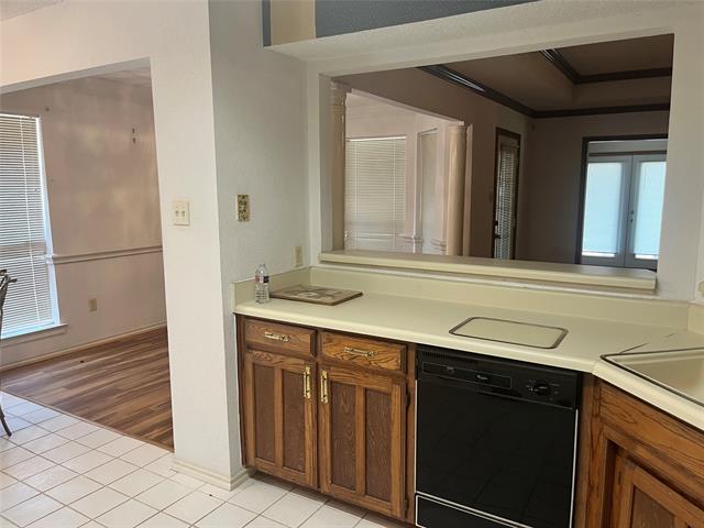 Building Photo - 7640 Grassland Dr