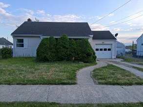 Building Photo - 51 Cedarcrest Ave