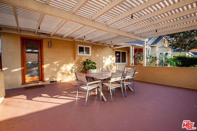 Building Photo - 5226 College View Ave