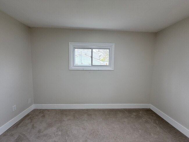 Building Photo - 315 Park Ave