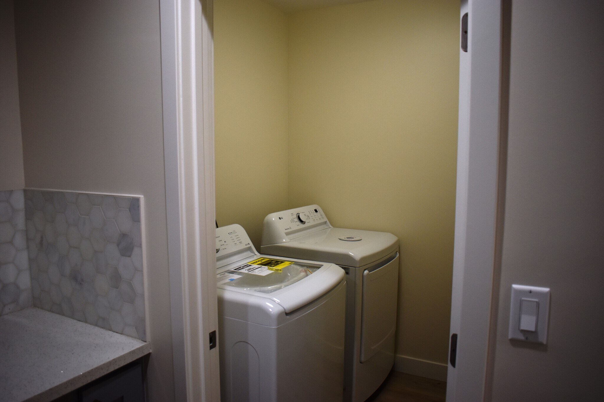 Building Photo - 18343 San Jose St