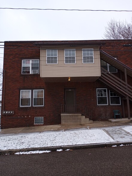 Building Front - 206 Edwin Ave SE