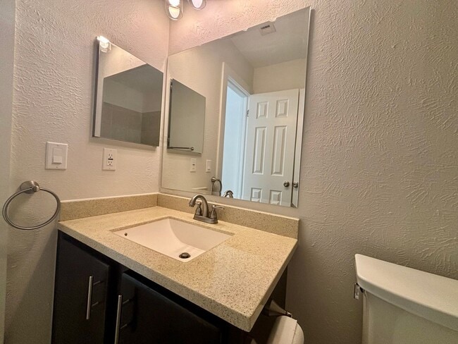 Building Photo - Brown Bark