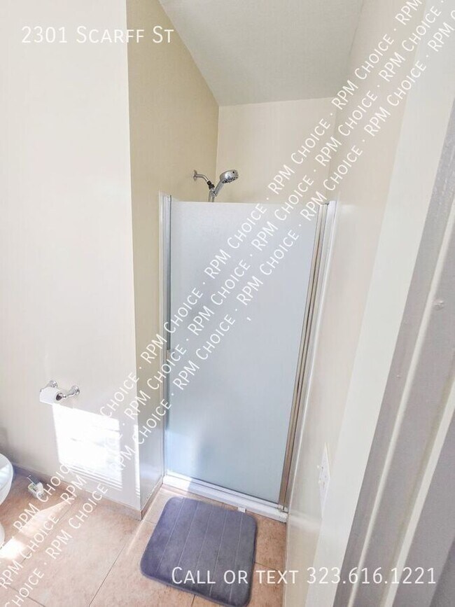 Building Photo - 2301 Scarff St