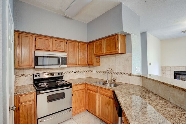 Building Photo - 2450 Wickersham Ln