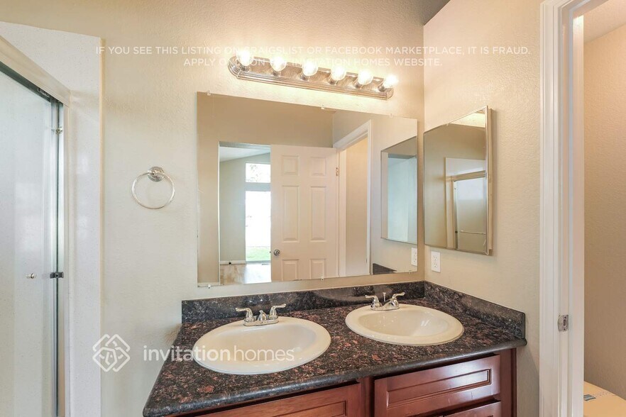 Building Photo - 5085 Wagon Wheel Way