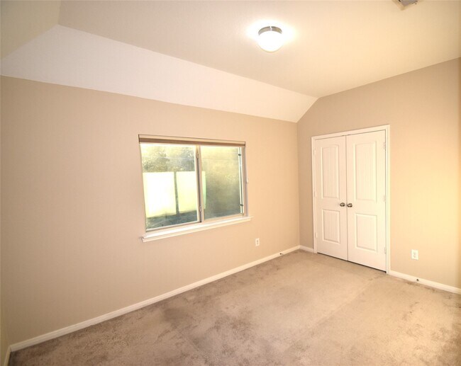 Building Photo - 51 S Greenprint Cir