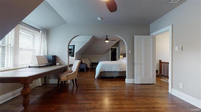 Building Photo - 7625 Wydown Blvd