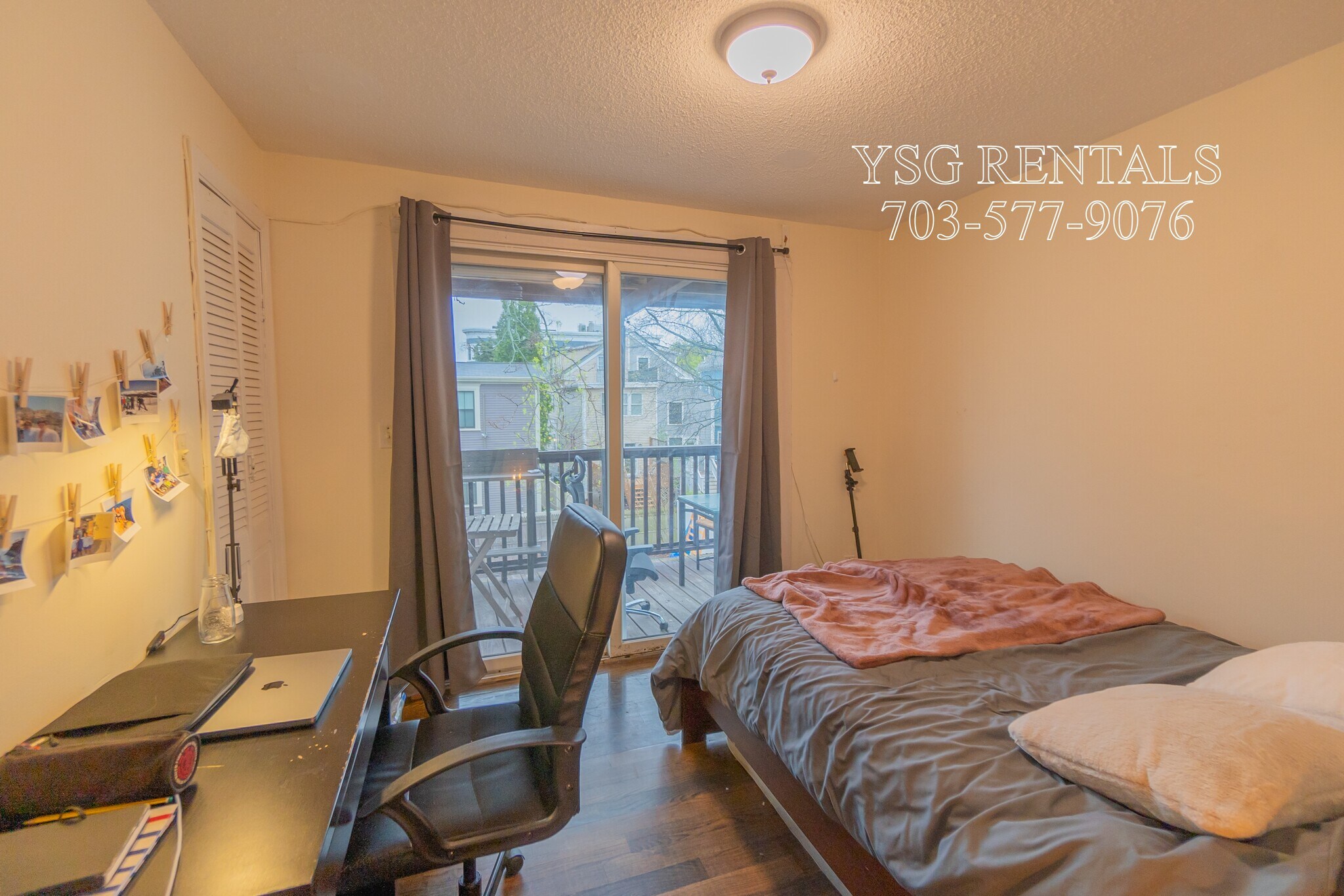 Building Photo - 260 Columbia St