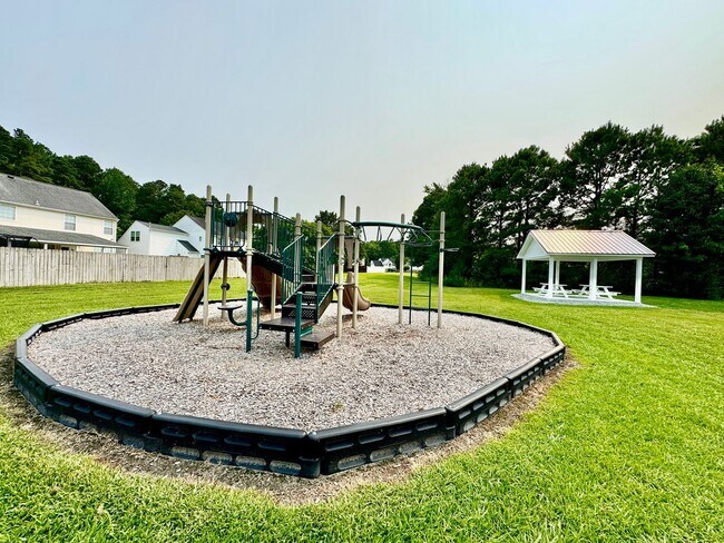 Building Photo - First-Time Rental! Available 08-07-26 - Fenced Yard, Pet Friendly, Attached 2-Car Garage!