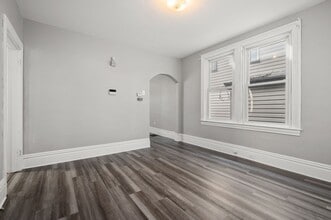 Building Photo - 362 Republic St